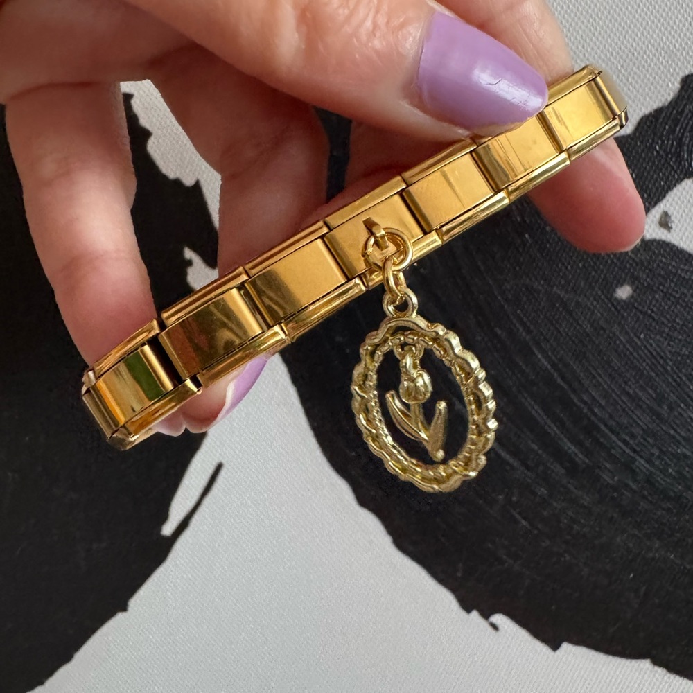 Vintage Tulip Frame gold tone Italian charm bracelet